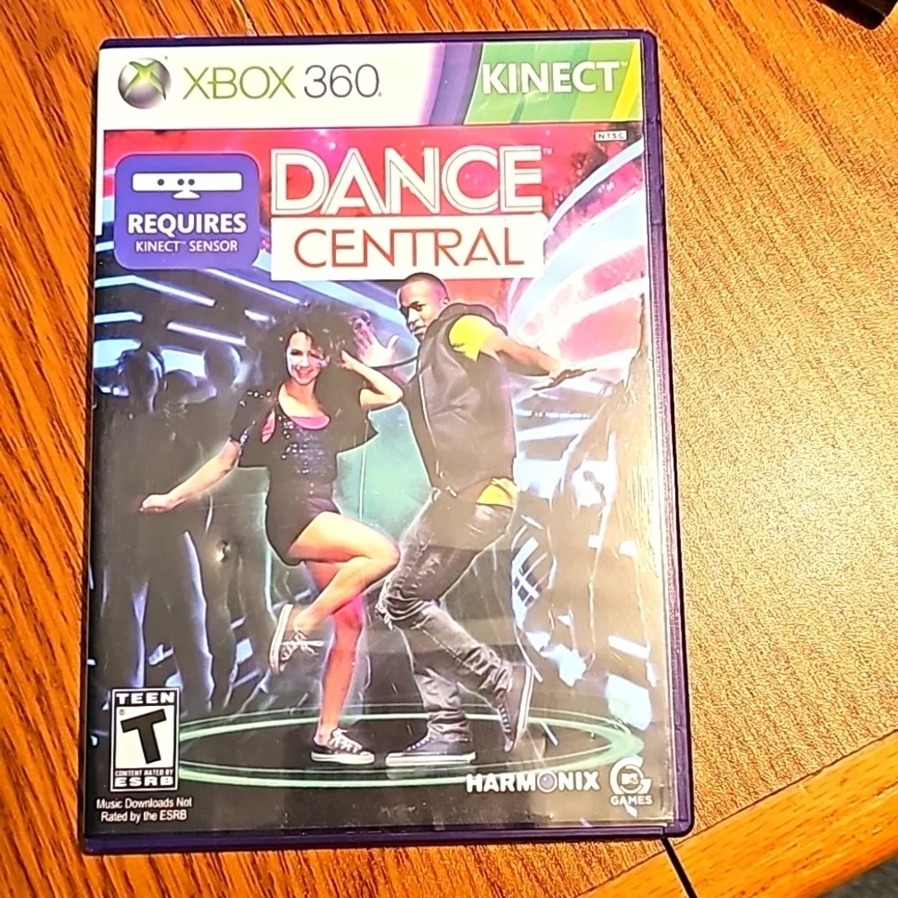 XBOX 360 KINECT DANCE CENTRAL LIKE NEW